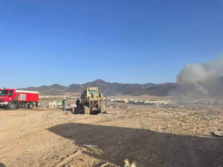 باتنة: توقيف 04 أشخاص مشتبه بهم في إشعال النار بالمفرغة العمومية 