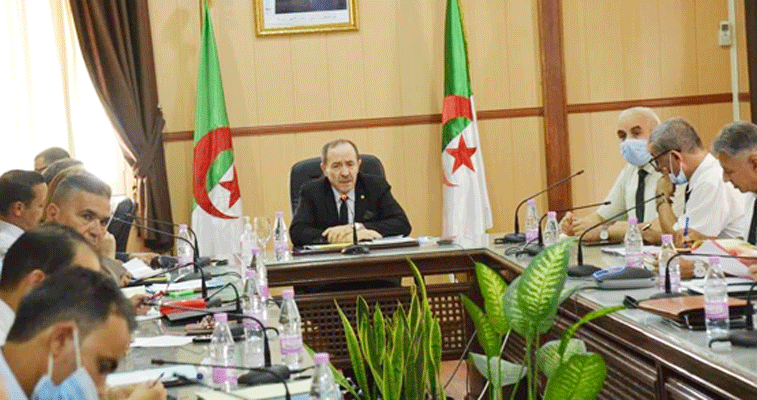 وزير التربية يشدد على تنفيذ إجراءات تخفيف وزن المحفظة ويصرح: جاهـــــزون تمامــــا لتدريــــس الإنجليزيــــة في الطـــــور الابتــــــدائي