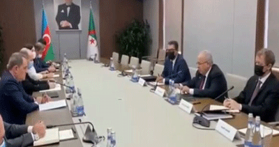 لعمامرة يسلم رسالة خطيّة من الرئيس تبون إلى نظيره الأذربيجاني: آفاق جديدة للتعاون و تعـزيز التنسيق في مجـــال الطــاقة