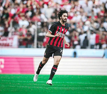 تواجده مع المنتخب كفيل برفع معنوياته: تهميش عدلي مع ميلان غير مرتبط بمستواه !