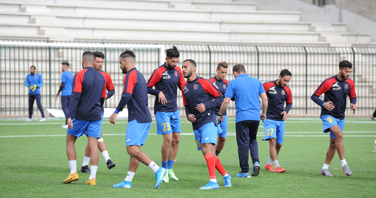 أمغشوش باق: موعد انطلاق التدريبات يؤرق أنصــار الكــاب