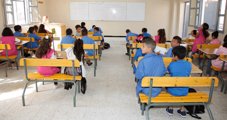 وزارة التربية تعلن بعد استشارة أولياء التلاميذ ونقابات القطاع: العودة للتدريس بالنظام العادي