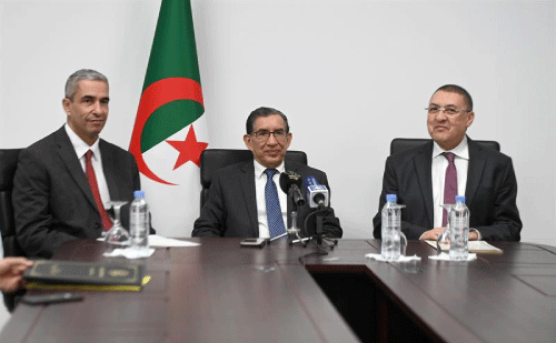 مدير ديوان رئاسة الجمهورية يشرف على تنصيب مجيد عمور وسيطا جديدا للجمهورية