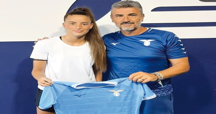 مدافعة المنتخب الوطني أرمال خلاص للنصر