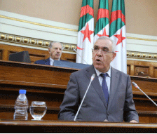 وزير العدل لدى عرض المشروع بمجلس الأمة:  قانون الوقاية من تبييض الأموال لا يضيّق على العمل الخيري 