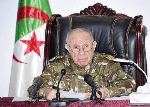 الفريق أول شنقريحة يدعو لكسب الجاهزية الدائمة ويؤكد: المرحلة المقبلة تتطلب إدراك الجميع لحجم التحديات المطروحــــــــــة