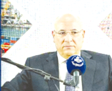 وزير التجارة الطيب زيتوني يؤكد: لا وجـــــــــــود لنــــدرة و الخــــلل في التـــوزيـــــــــــــع
