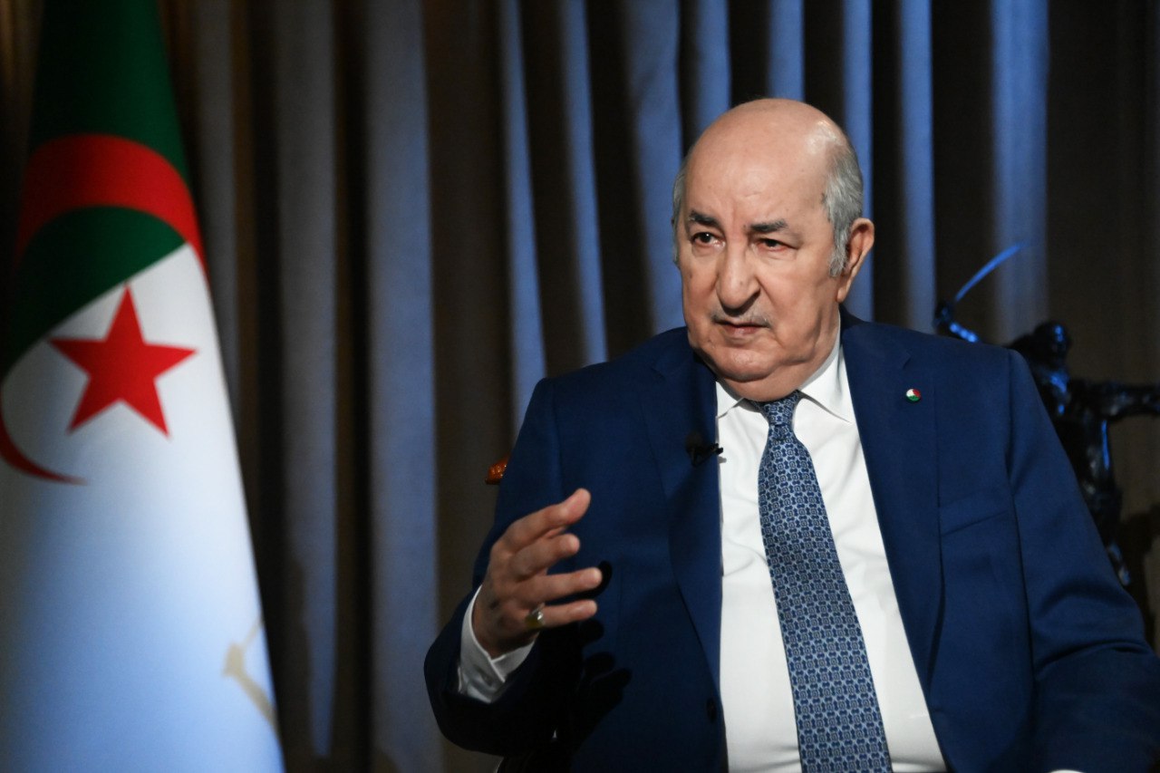 الرئيس تبون يتحدث عن مؤشرات اقتصادية إيجابية ويؤكد:  الجزائـر ستبقـى دولــةً اجتماعيّـةً واقتصادهــا في نموّ مستمــر