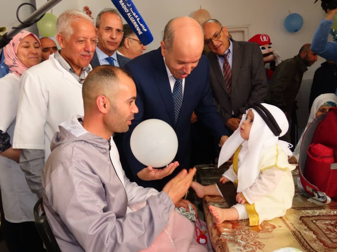 وزير الصحة يعاين سير عملية الختان بالمؤسسة الإستشفائية بالحراش 
