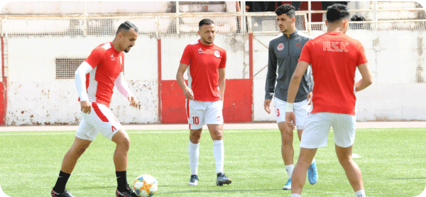 مقاطعة التدريبات لم تقلق ترعي: لاعبـــــو جمعيـــــة الخروب يعلقـــون الإضــــراب