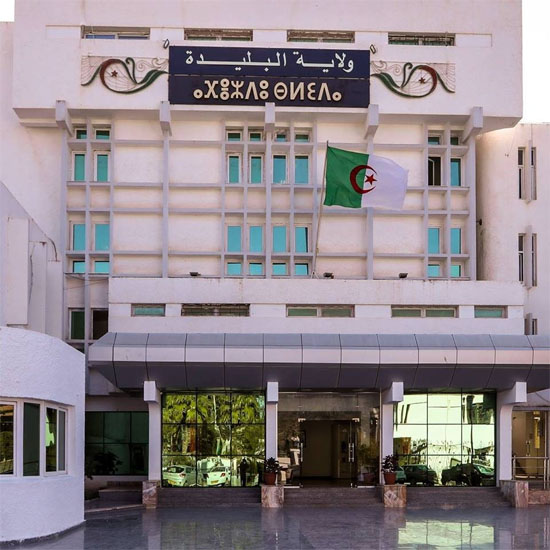 البليدة: سحب السجل والمتابعة القضائية للتجار الذين لا يحترمون شروط الوقاية من كورونا
