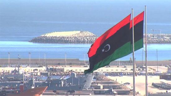 ليبيا: حكومة الوفاق الوطني تندد بقرار حفتر بالسيطرة على السلطة