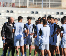 فتح ورشة واسعة للتصحيح التكتيكي: مدرب وفـاق سطيـف يكتـفي بالحصـص التدريبيـة !