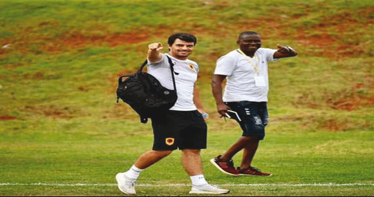 مدرب منتخب أنغولا للنصر 