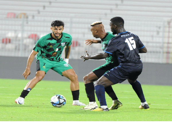 نقل التدريبات لبن عبد المالك: مدرب السنافر يفكر في تغيير منصب ربيعي