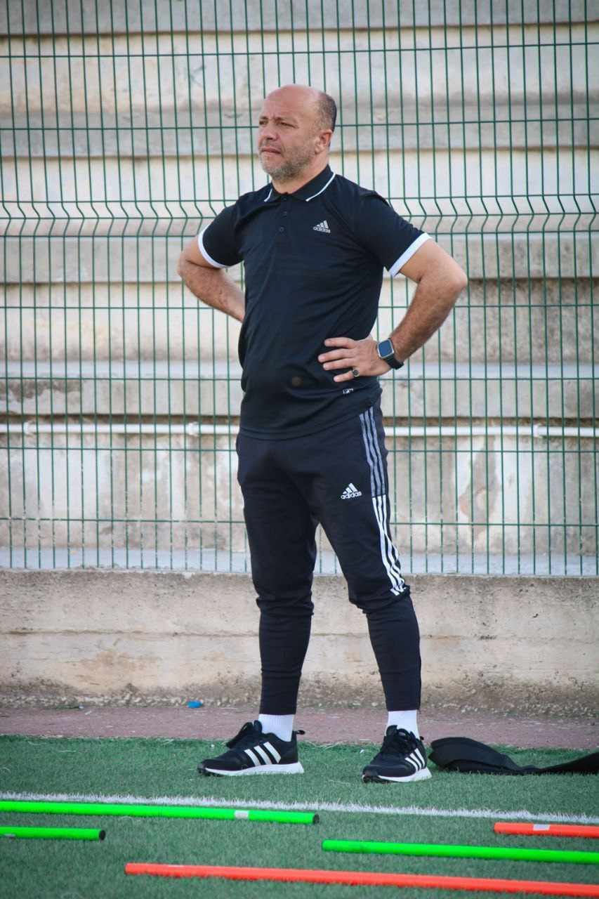 خـالد زنور لتدريب شبـاب ابن باديس