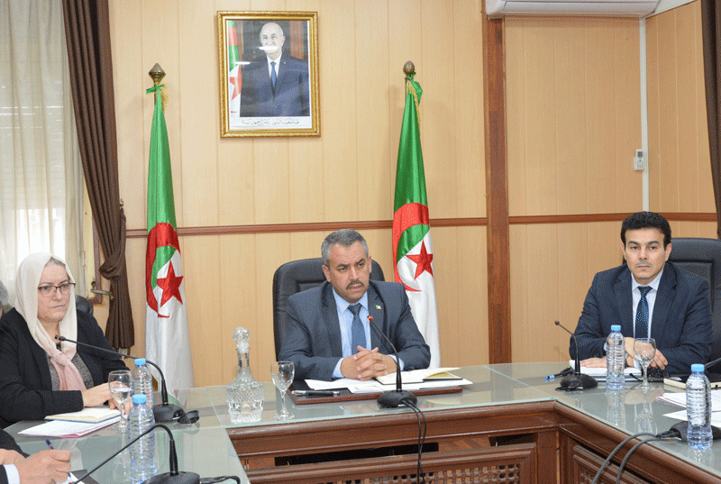 فيما أمر الوزير بالتركيز على الجانب البيداغوجي خلال تسليم الكشوف: تعليمـات بفتـح المـدارس في الأسبـوع الأول للعطلـة 
