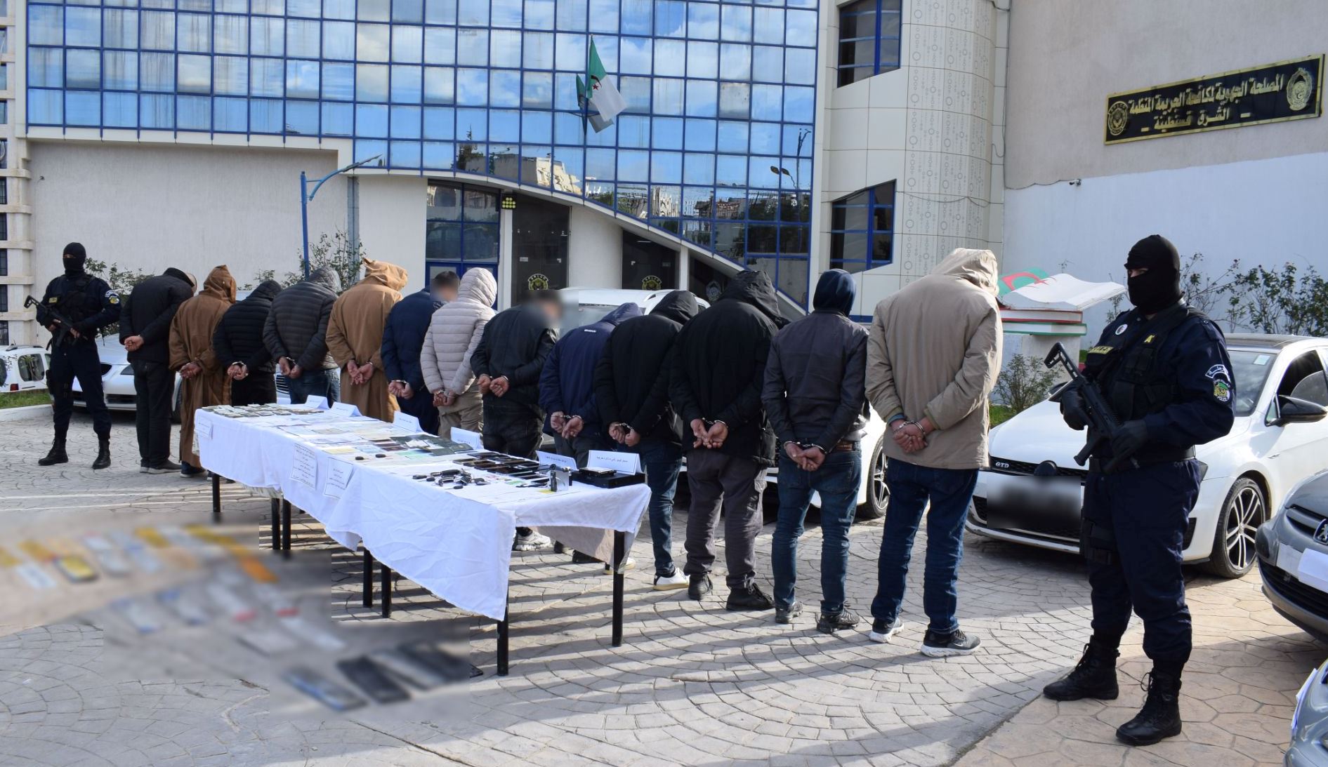 قسنطينة: الإطاحة بشبكة دولية لتهريب المركبات واسترجاع 16 سيارة