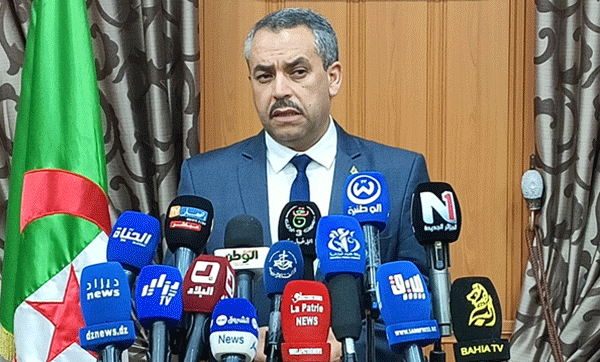 تثمينا للجهود التي بذلوها لترقية قطاع التربية: سعداوي يتعهد بمعالجة وضعية الأساتذة المتعاقدين