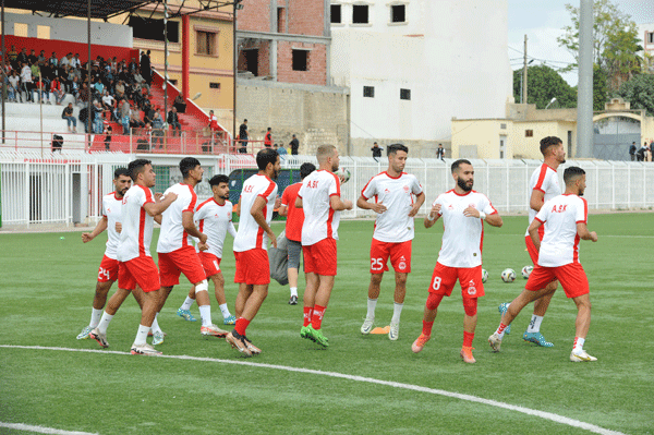 مثلما فعلت في أرض الرّائد: جمعيـة الخـروب تخطط لمفاجـأة الوصيـف 