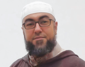  إمام وأستاذ محاضر بكلية العلوم الإسلامية بجامعة الجزائر1: الموت يغيّب المقرئ والمجاز في القراءات القرآنية الدكتور عبد الهادي لعقاب