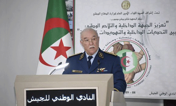 الأمين العام لوزارة الدفاع في افتتاح ملتقى بالنادي الوطني للجيش: تعزيز الجبهة الداخلية ستتهدم أمامه كل التهديدات 
