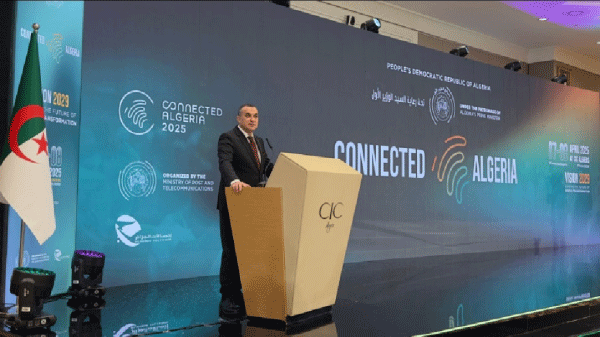 في انطلاق مؤتمر الجزائر المتصلة 2025 : تأكيد على توفر الجزائر على بنية تحتية هامة للاتصالات 
