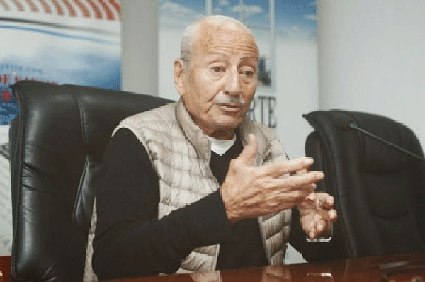رحيل صاحب السعفة الذهبية: محمد لخضر حمينة... العدسة التي صورت الجزائر للعالم
