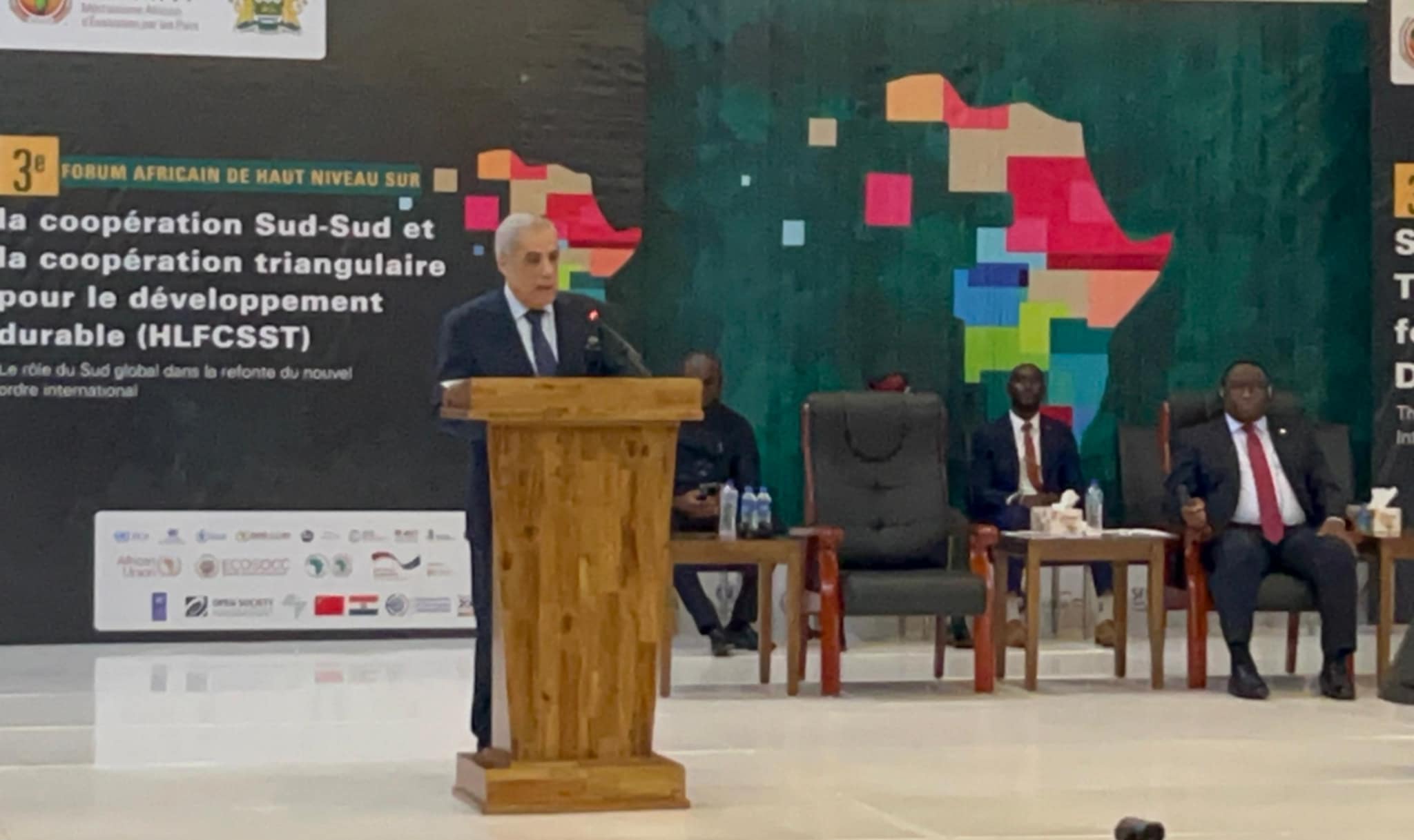 كلمة رئيس الجمهورية السيد عبد المجيد تبون أمام المنتدى الإفريقي الثالث