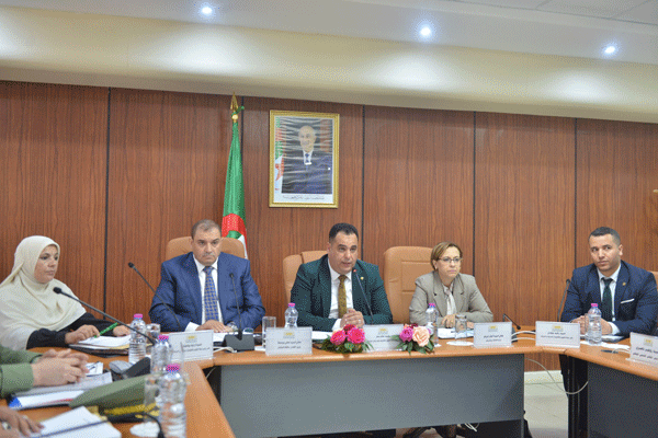 وزير العدل خلال عرضه أمام لجنة الشؤون القانونية والإدارية بالبرلمان: مشروع قانون التعبئة العامة يأتي لمجابهة أي خطر يهدد استقرار البلاد