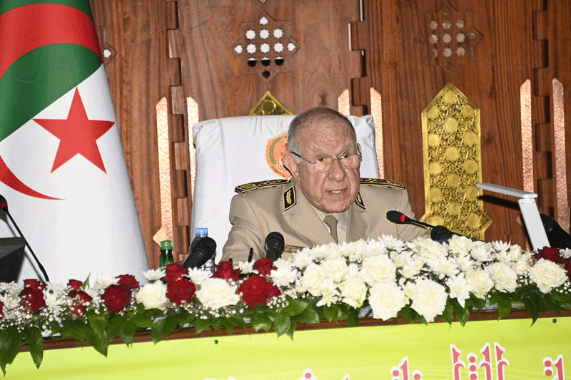 الفريق أول شنقريحة في الدورة الـ 18 للمجلس التوجيهي للمدرسة العليا الحربية: القيادة العليا للجيش تحرص على إيلاء التحضير القتالي ما يستحقه