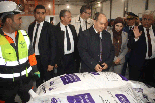 وزير الصناعة يدشن مصنع «تافاديس» للسكر ويكشف: نعد الجزائريين بنتائج مفرحة حول ملف السيارات