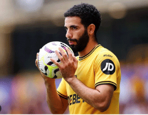 آيت نوري أفضل مدافع مراوغ في 