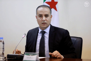 بالموازاة مع استحداث منافسة «دوري الأبطال» بالنسبة للشبان: السماح بإشراك عنصرين من الأكابر في مباريات الأواسط