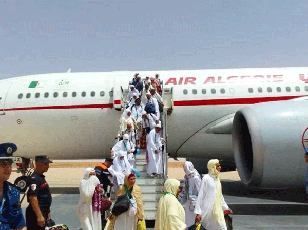 بلمهدي يشدد على مضاعفة الجهود الميدانية ويؤكد: ترتيبـات لتـكفـل أمثـل بالحجــاج في رحـلة العودة