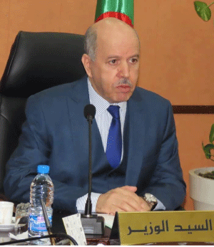 دعا لتكثيف التعاون لضمان موسم اصطياف صحي وآمن: سايحي يشدد على تعزيز الجاهزية الشاملة للقطاع الصحي