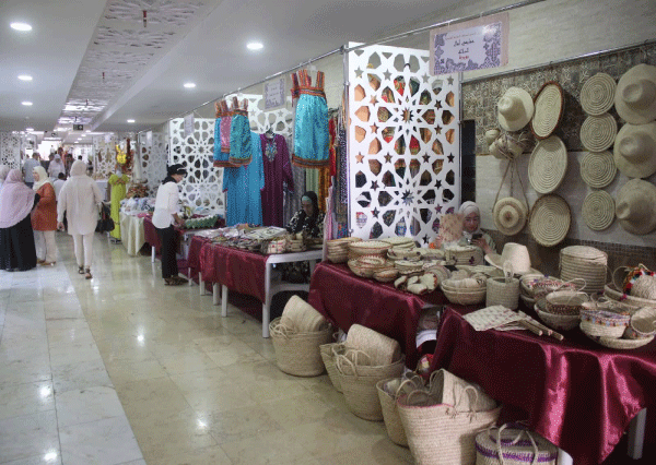 تُسجّل إقبالا كبيرا من المارة والمتسوّقين: الصناعات التقليدية تبعث الحركية في الأنفاق الأرضية بقسنطينة