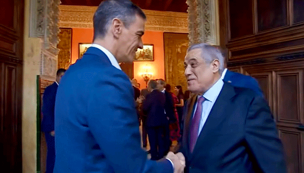 الوزير الأول يلتقي رئيس الحكومة الإسبانية: طـــــي صفحــــــة الخــــــــلاف بين الجزائــــــــر ومدريـــــــــــــد