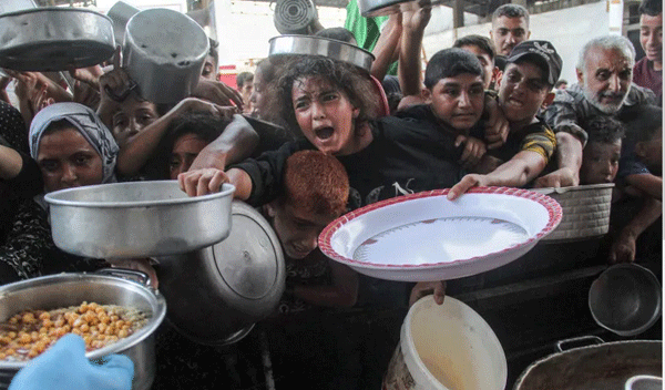 ارتفاع وفيات المجاعة في غزة إلى أكثـر من 100 بينهم 80 طفلًا: الاحتلال الصهيوني يرتكب أبشع جريمة في العصر الحديث