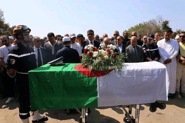 الحادث المأساوي لتحطم طائرة استطلاع للحماية المدنية: وفد وزاري يقف وقفة ترحم على شهداء الواجب المهني بجيجل