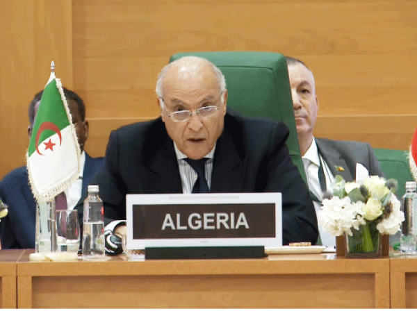  الدورة الاستثنائية لمجلس وزراء خارجية الدول الأعضاء في منظمة التعاون الإسلامي: الجزائر تحذّر من المخططات الصهيونية التوسعية وتدعو للتحرك