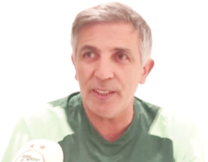 بعد قيادته للمنتخب إلى ربع نهائي كأس إفريقيا للسيدات: ترسيم بقاء المدرب بن ستيتي على رأس العارضة الفنية
