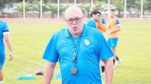 مدرب الموك كمال عاشوري للنصر: المـوك بحلّـة جديـدة ونراهـن على دخــول الموســـم بقــوة