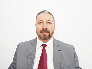 الأكاديمي  والخبير الاقتصادي البروفيسور عبد اللطيف بلغرسة للنصر:  الجزائـر  دولـة محوريـة في المعادلـة الاقتصاديـة لإفريقـيا