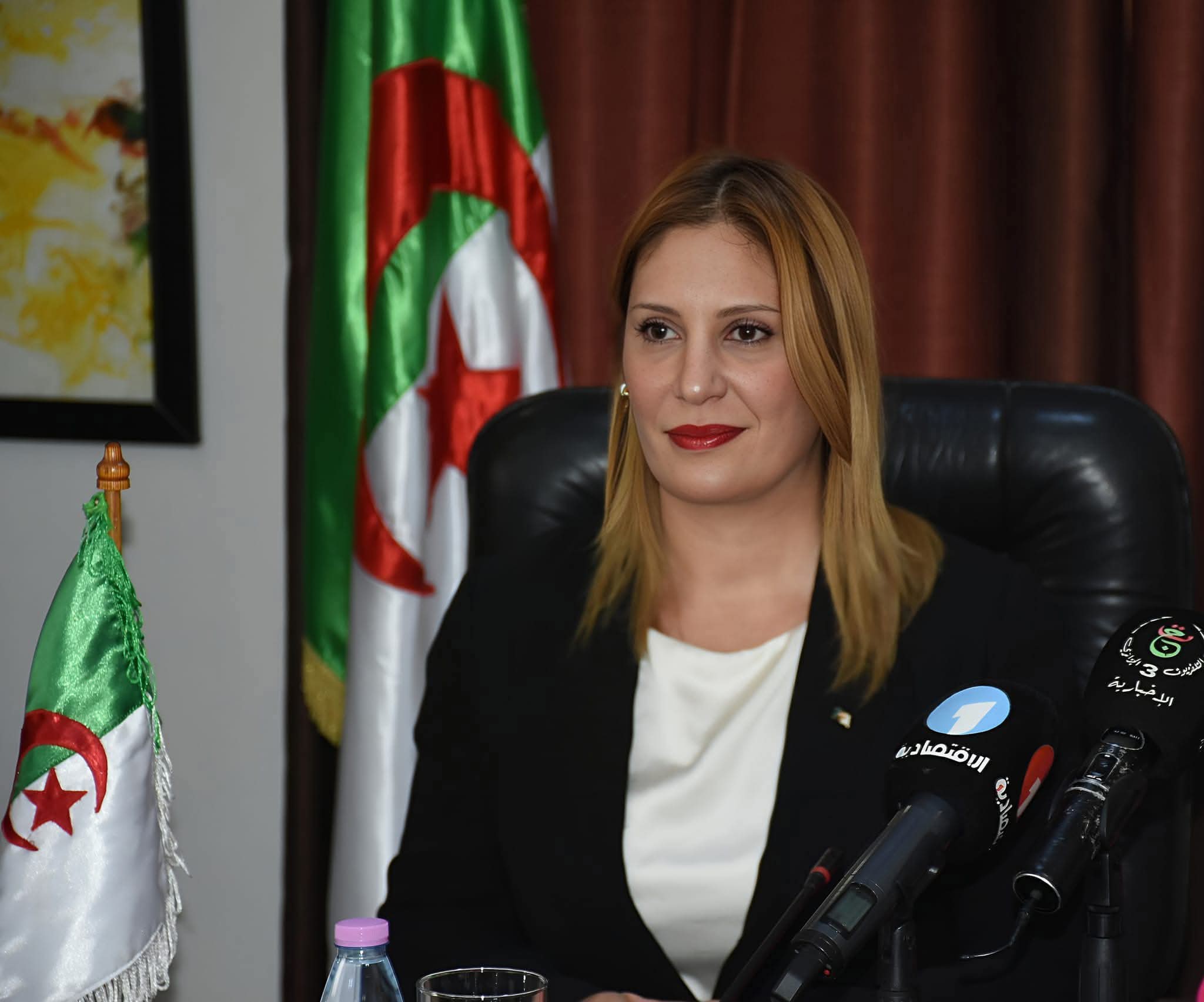 نجيبة جيلالي تستلم مهامها كوزيرة للعلاقات مع البرلمان