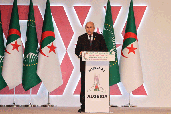 الرئيس تبون يرافع لإفريقيا «قوية وفاعلة» وتصحيح المظالم التاريخية: الجزائــــر ستكــــون طرفــــا فاعـــلا في تنميـــة القـــــارة