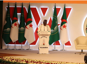 الرئيس الأسبق لنيجيريا ورئيس المجلس الاستشاري للمعرض: الجزائر ملتزمة بجعل معرض التجارة البينية الأكبر و الأنجح
