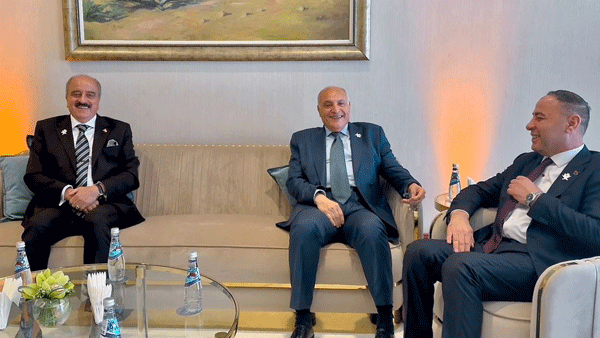 انعقاد اجتماع جزائري-تونسي-ليبي بالدوحة: متابعة وتقييم التقدم المحرز في مسار تعزيز التعاون الثلاثي