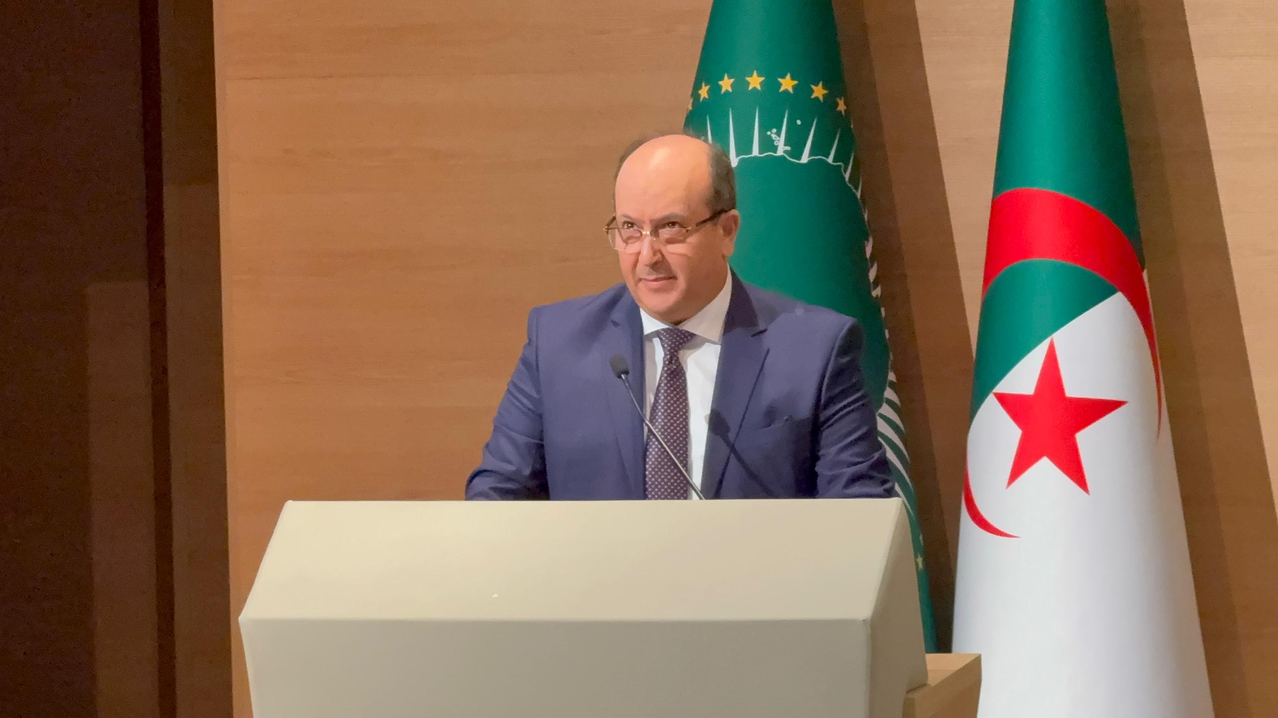 معرض التجارة الإفريقية البينية : الوزير الأول بالنيابة يشرف على افتتاح أشغال يوم الجاليات الأفريقية
