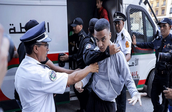 الغضب الشعبي في تصاعد وسط موجة تنديد واسعة ضد حملة القمع: مقتل 3 أشخاص برصاص قوات المخزن خلال الاحتجاجات السلمية